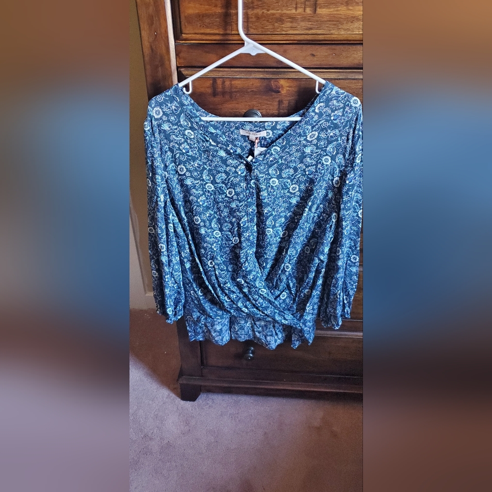 Skies Are Blue Pierre Button Down Twist Blouse